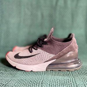Mens Nike Air Max 270 9.5